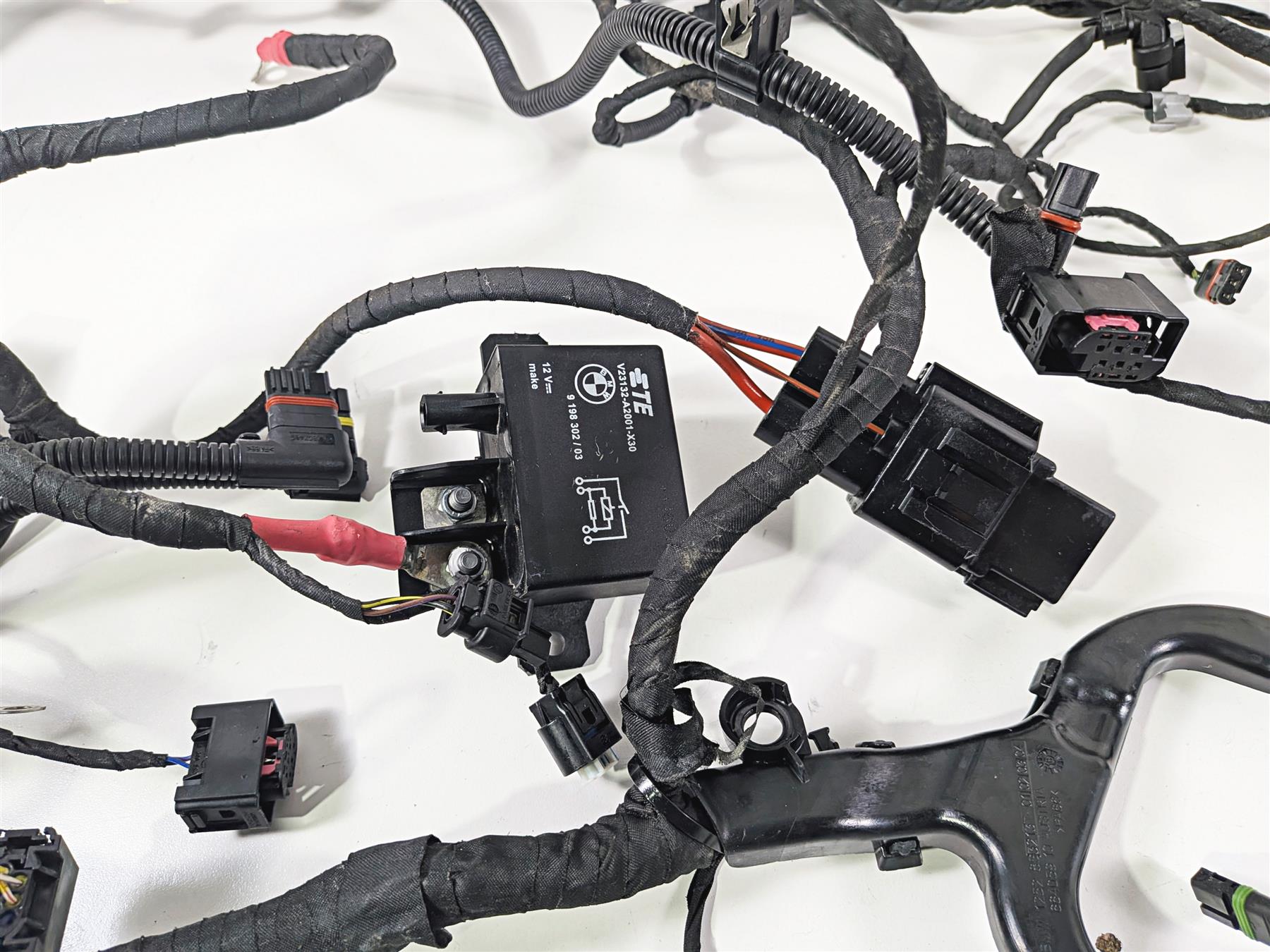 2016 BMW R1200 GS K50 Main & Engine Wiring Harness Esa 61118562116 {{ shop.shopifyCountryName }} - Mototech271