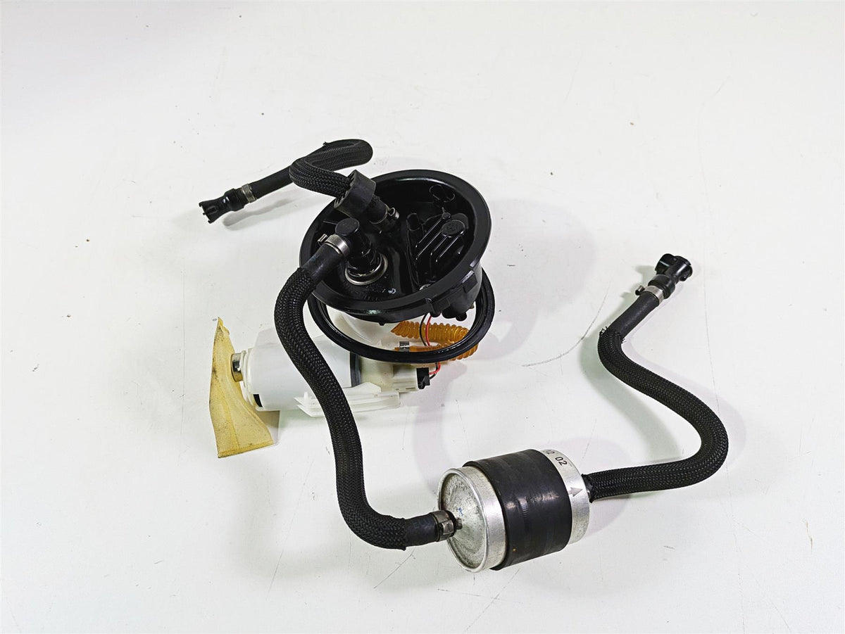 2012 BMW R1200R K27 Fuel Gas Petrol Pump - Tested 16147708071 {{ shop.shopifyCountryName }} - Mototech271