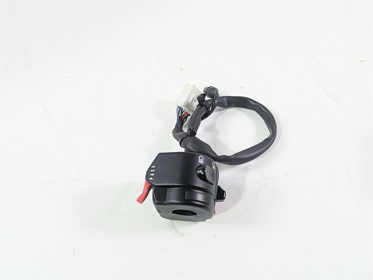 2013 Triumph Bonneville Left Hand Turn Signal Control Switch T2040328 {{ shop.shopifyCountryName }} - Mototech271