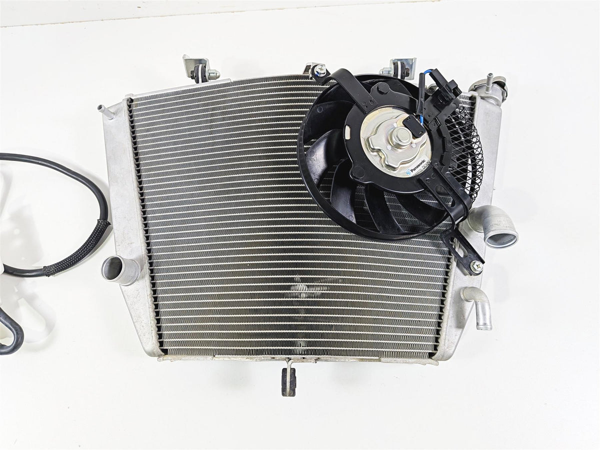 2024 Suzuki GSXR600 Nice Radiator Fan Reservoir 2K Only 17710-14J00 {{ shop.shopifyCountryName }} - Mototech271