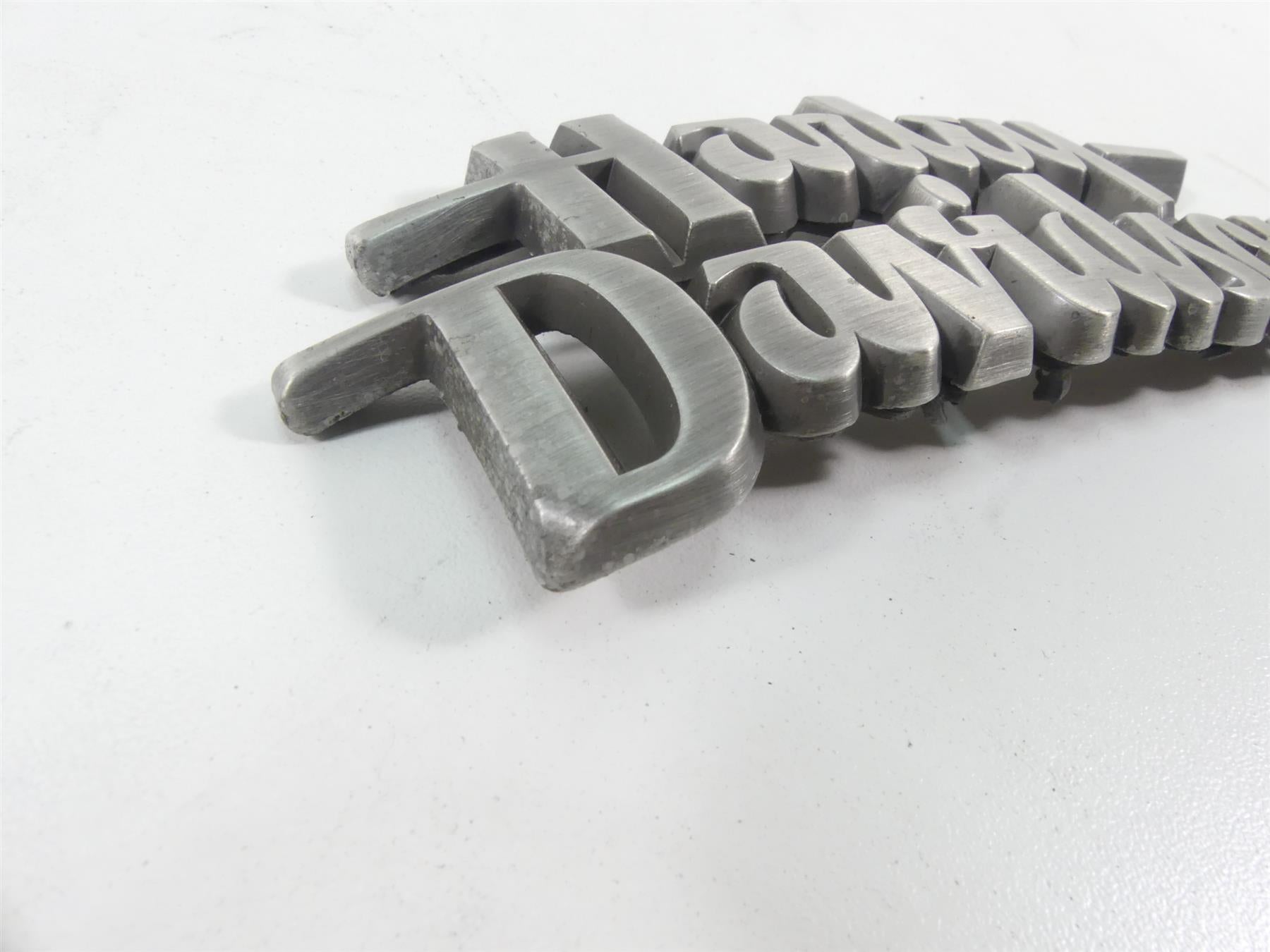 2017 Harley Dyna FXDB Street Bob Fuel Gas Tank Emblem Badge Set 61400098 {{ shop.shopifyCountryName }} - Mototech271