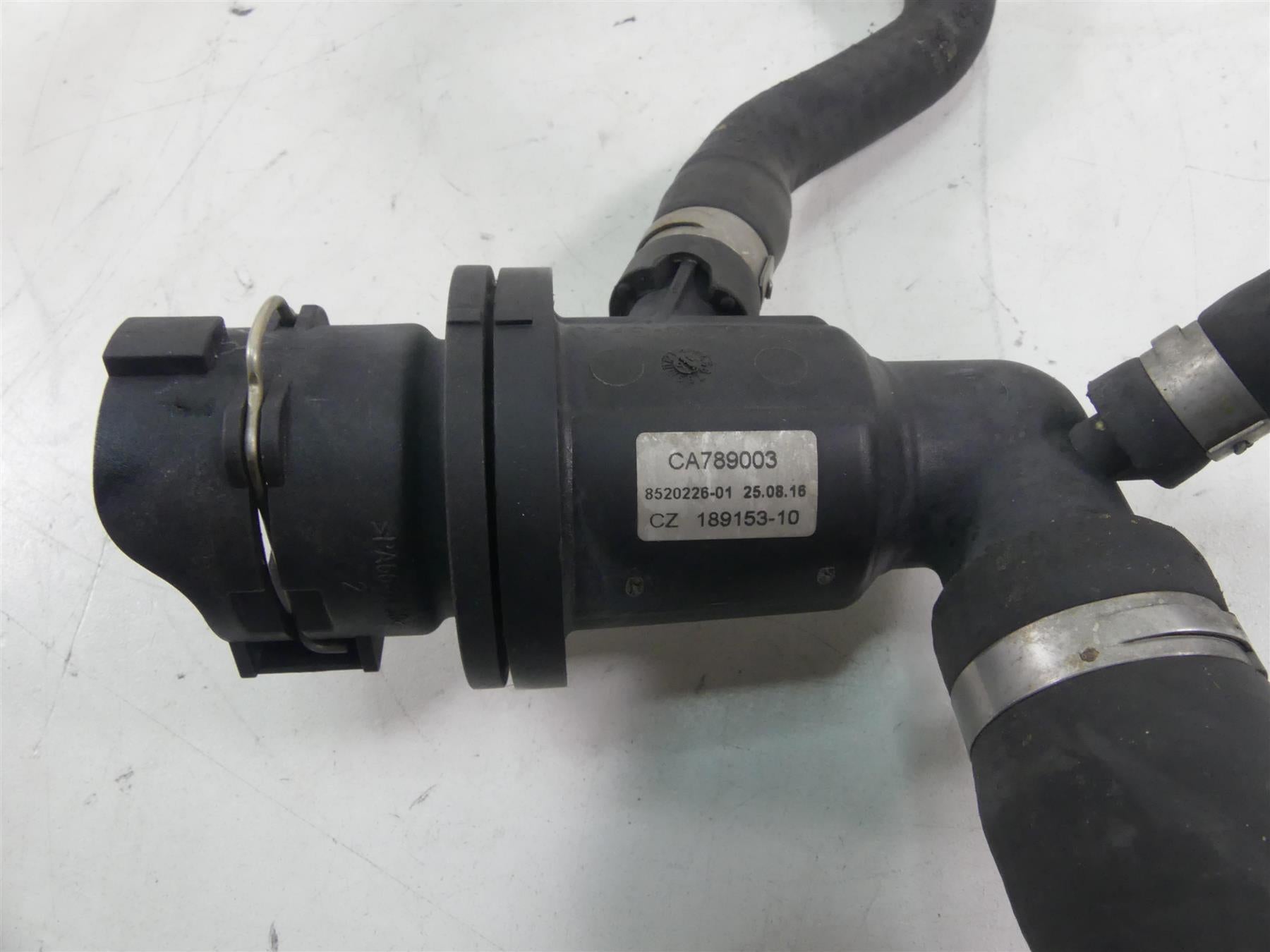 2017 BMW R1200GS GSW K50 Left Radiator Hoses & Cover Set 17118546408 {{ shop.shopifyCountryName }} - Mototech271