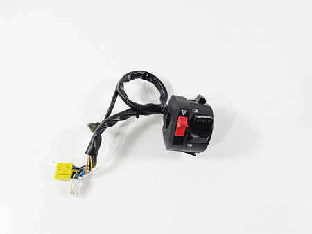 2024 Suzuki GSXR600 Left Hand Control Switch Light Blinker 37400-14J00 {{ shop.shopifyCountryName }} - Mototech271