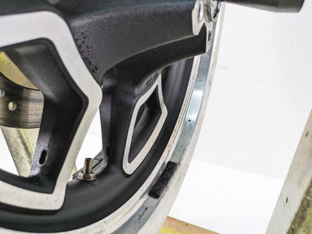 2015 Harley FXDL Dyna Low Rider Straight 17x4.5 Cast Rear Wheel Rim 40900289 {{ shop.shopifyCountryName }} - Mototech271