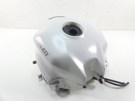 2017 Ducati 939 S Supersport Fuel Petrol Gas Tank - No Dent 58612531B 58612532B {{ shop.shopifyCountryName }} - Mototech271