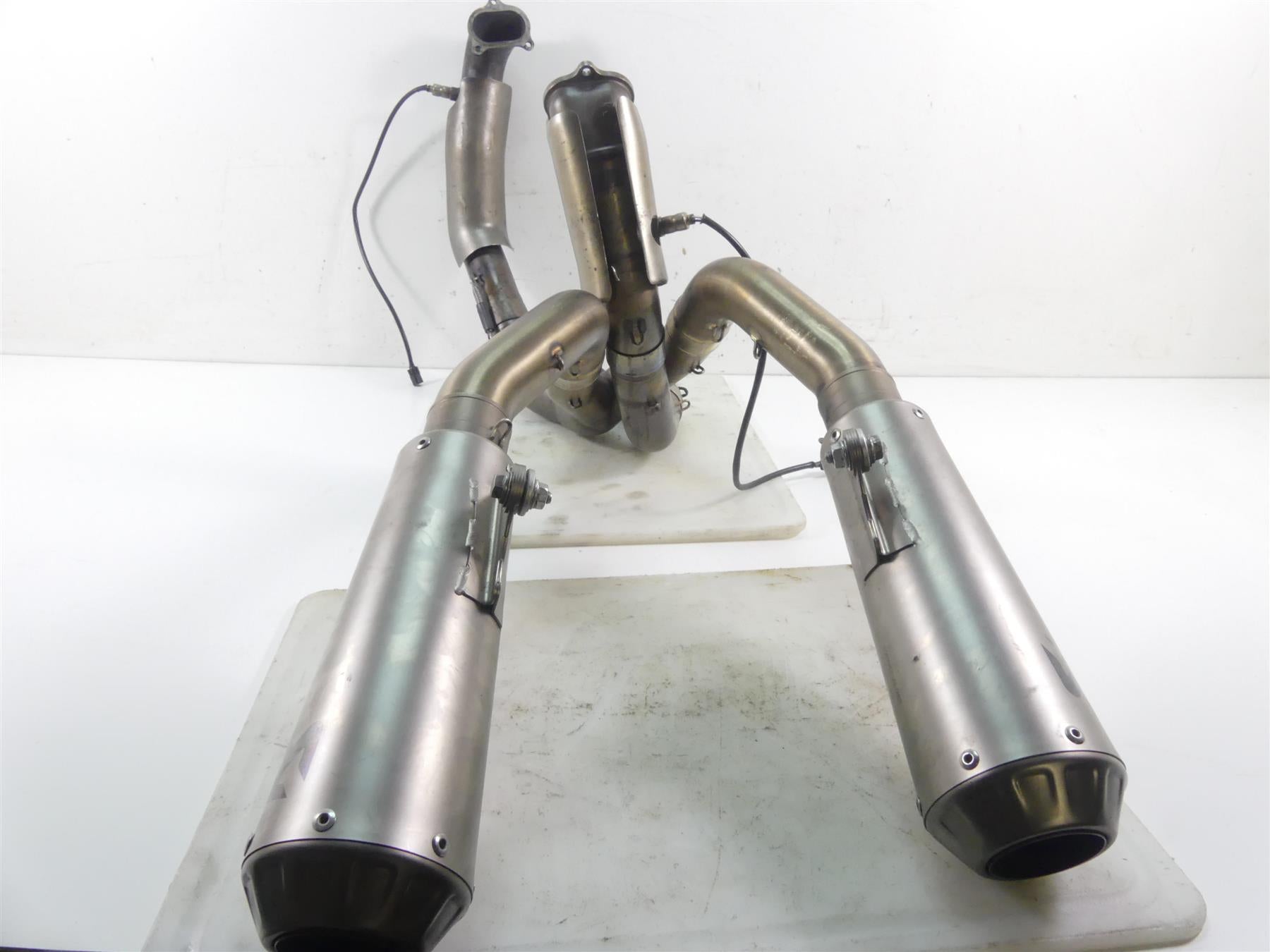 2017 Ducati 939 S Supersport Akrapovic Racing Exhaust Pipe System 96481182A {{ shop.shopifyCountryName }} - Mototech271