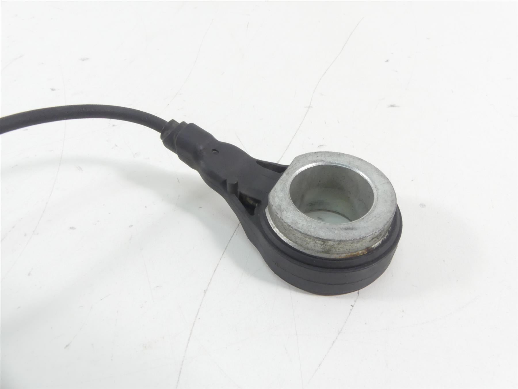 2014 Harley Touring FLHX Street Glide Front Abs Wheel Speed Sensor Read 32700015 {{ shop.shopifyCountryName }} - Mototech271