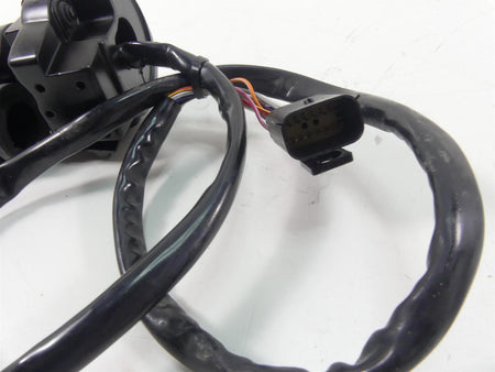 2013 Harley Touring FLTRX Road Glide Right Hand Cruise Control Switch 71684-06A {{ shop.shopifyCountryName }} - Mototech271
