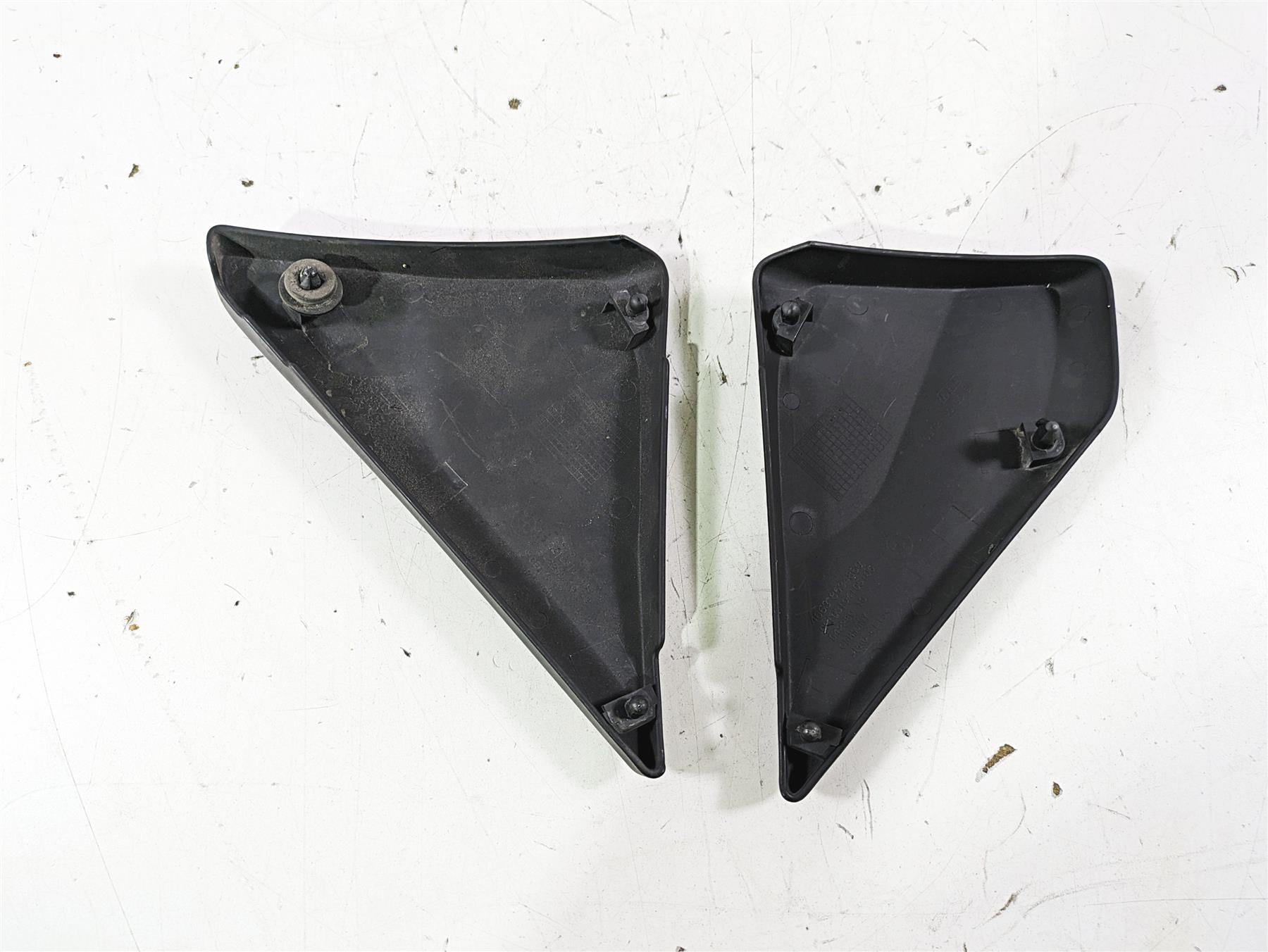 2014 BMW R1200 RT RTW K52 Left Right Infill Cover Set 46638566225 46638566226 {{ shop.shopifyCountryName }} - Mototech271
