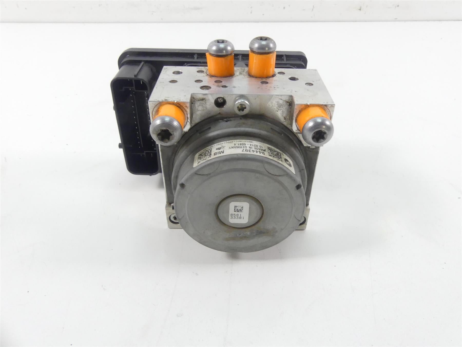 2019 BMW R1250GS K50 Abs Brake Pump Pressure Unit Module 34519898518 34519444398 {{ shop.shopifyCountryName }} - Mototech271