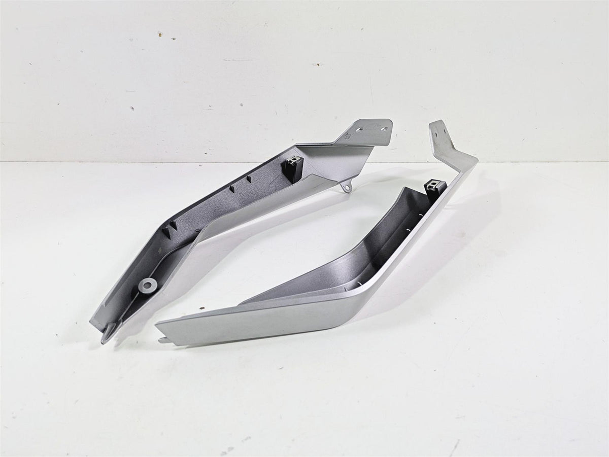 2017 KTM 1290 Super Duke GT Upper Front Fairing Side Set 61408003000 {{ shop.shopifyCountryName }} - Mototech271