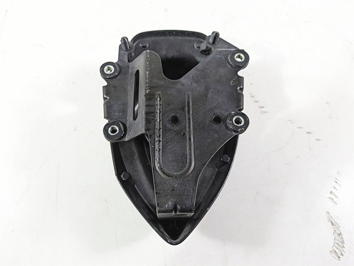 2018 Indian Chieftain Dark Horse Ignition Coil Cover & Mount 5633897 {{ shop.shopifyCountryName }} - Mototech271