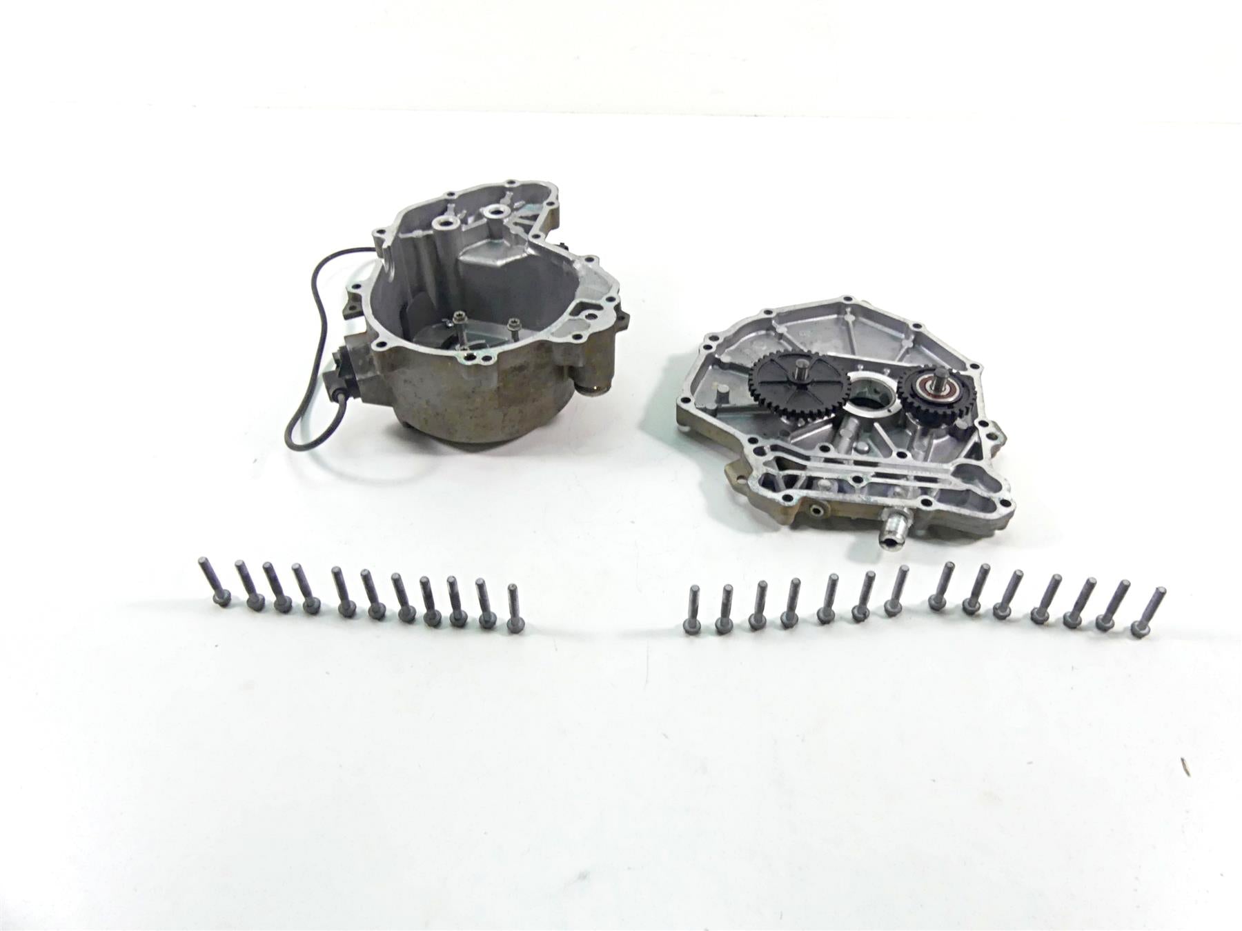 2018 Can Am Commander 1000R XT Side Engine Stator Cover Set 420612128 420212220 {{ shop.shopifyCountryName }} - Mototech271