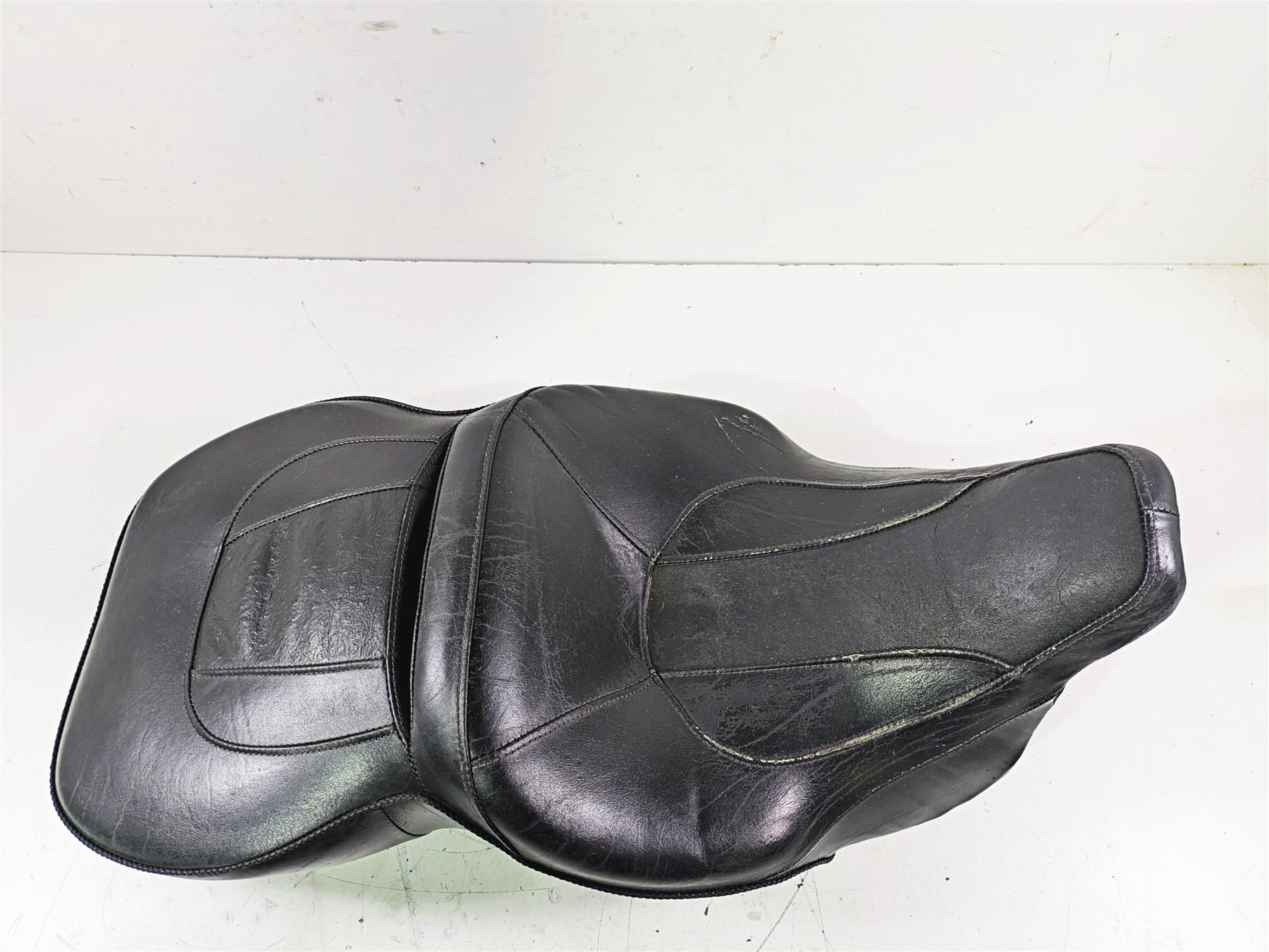 2007 Harley Touring FLHTCU SE CVO E-Glide Heated Duo Seat Saddle 52320-06 {{ shop.shopifyCountryName }} - Mototech271