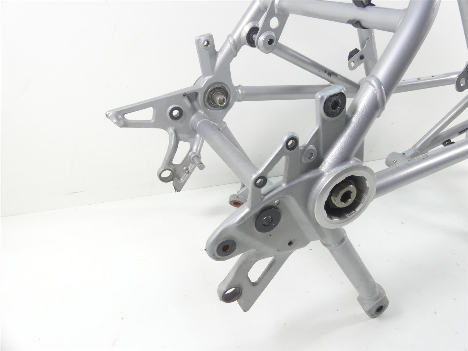 2015 BMW R1200RT K52 Straight Main Frame Chassis - Slvg 46518550716 {{ shop.shopifyCountryName }} - Mototech271