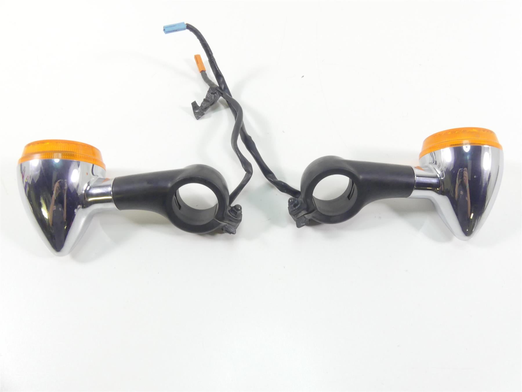 2016 Honda VT1300 CRG Stateline Front Blinker Turn Signals - Read 33400-MFY-A02 {{ shop.shopifyCountryName }} - Mototech271