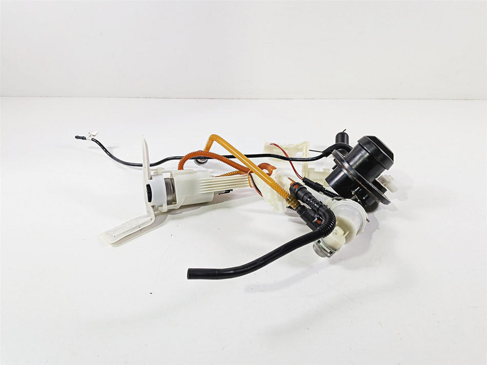 2018 Harley Touring FLHTCU Electra Glide Fuel Gas Petrol Pump -Tested 75069-08D-Mototech271