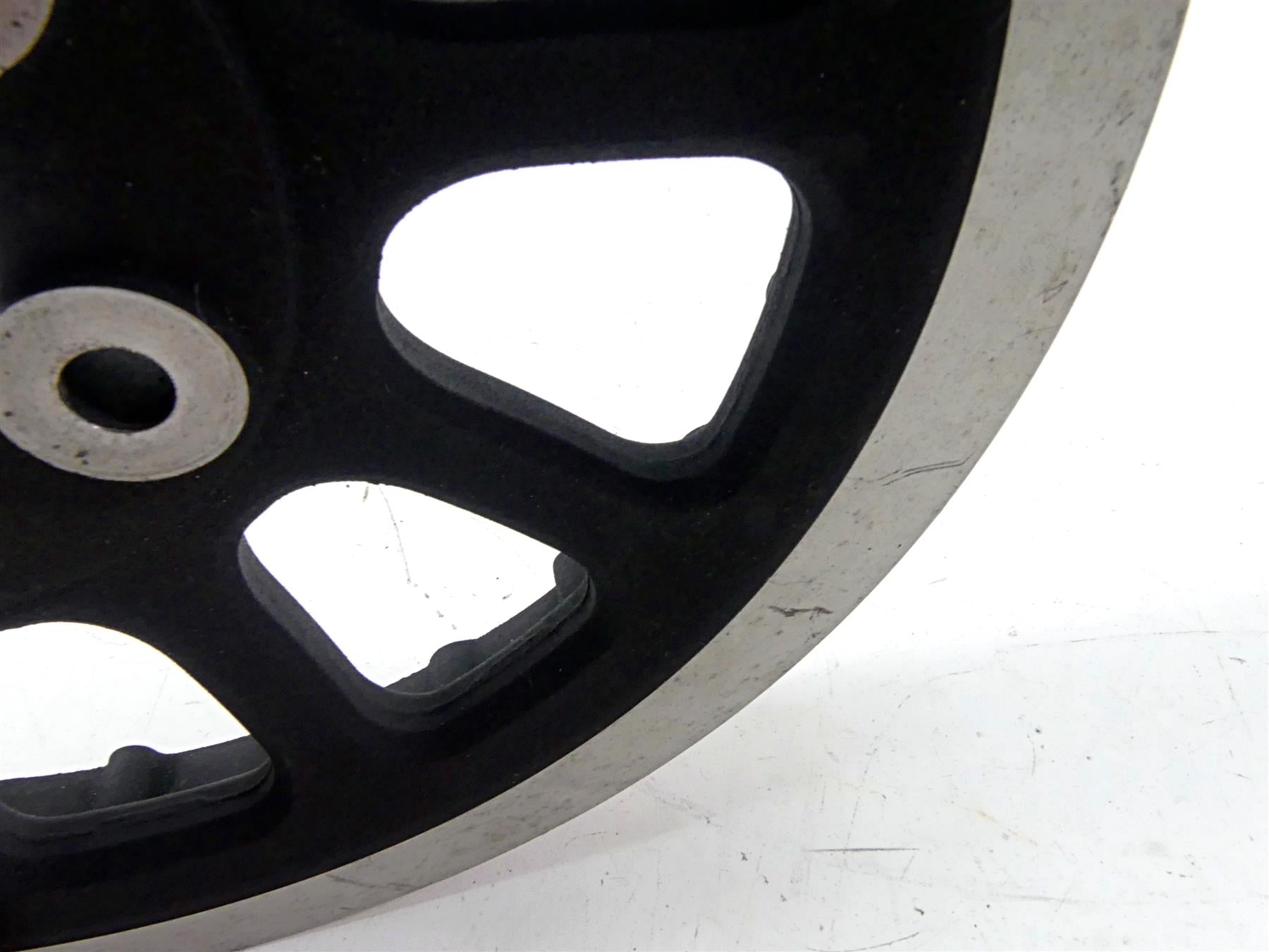 2007 Harley Touring FLHRC Road King Rear Drive Belt Pulley 66T - Read 37781-07 {{ shop.shopifyCountryName }} - Mototech271