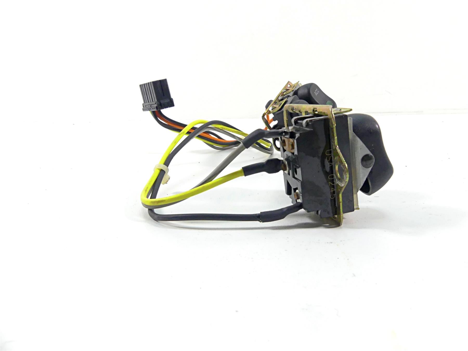 2003 Harley Touring FLHTCI E-Glide 100TH Auxiliary Switch Set 70279-98 {{ shop.shopifyCountryName }} - Mototech271