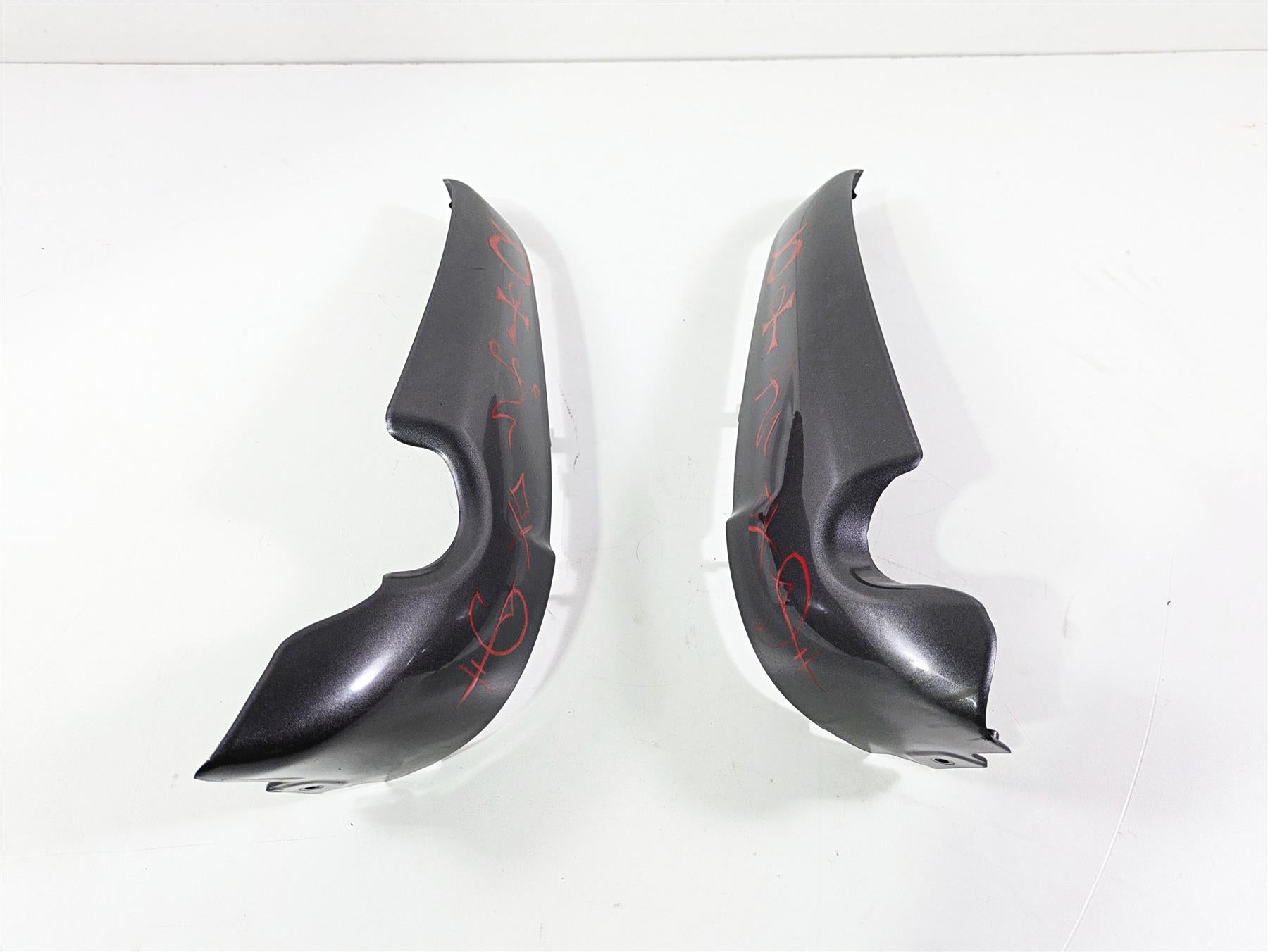 2016 Harley VRSCDX Night Rod Radiator Side Cover Fairing Set 66157-07 66158-07 {{ shop.shopifyCountryName }} - Mototech271