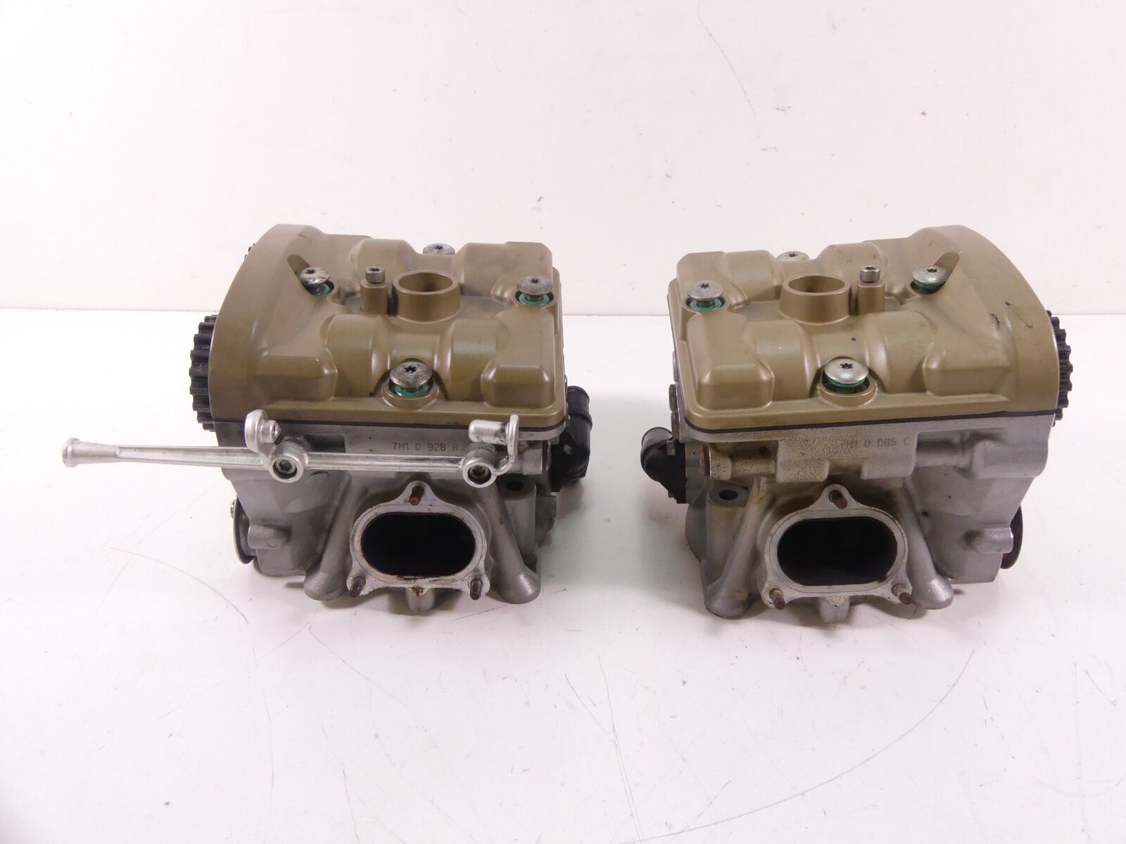2008 Ducati 1098 S Rear Front Cylinder Head Vertical Horizontal Set 30122393B {{ shop.shopifyCountryName }} - Mototech271