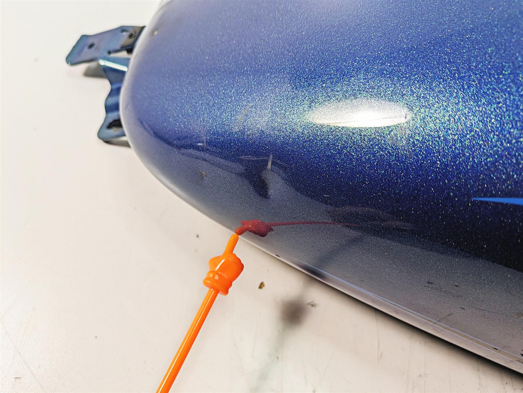 2014 Harley Touring FLHTK Electra Glide Fuel Gas Petrol Tank - Read 61356-08 {{ shop.shopifyCountryName }} - Mototech271