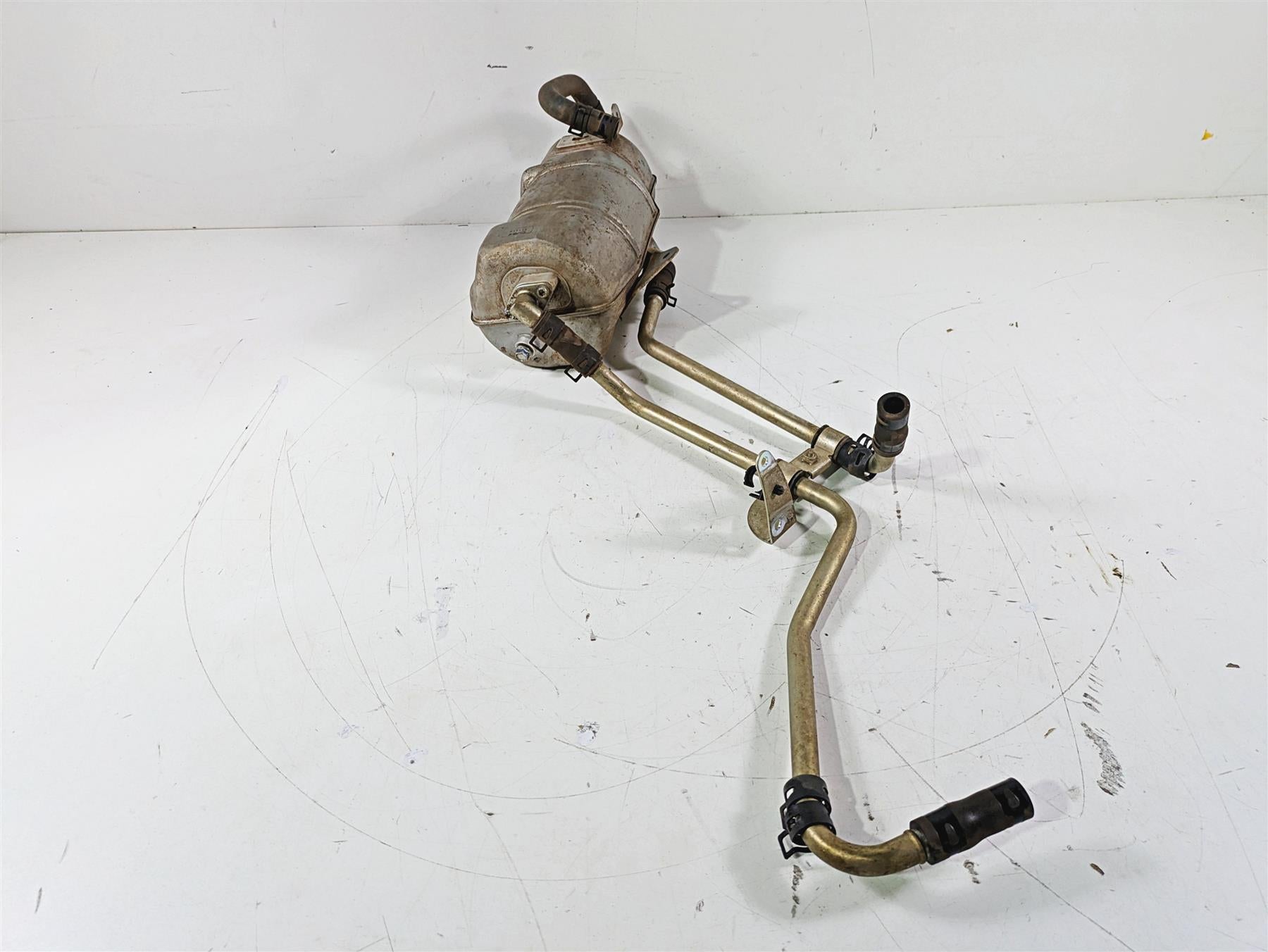 2022 Yamaha YXZ1000 R Oil Tank Reservoir & Lines 2HC-21751-02-00 {{ shop.shopifyCountryName }} - Mototech271