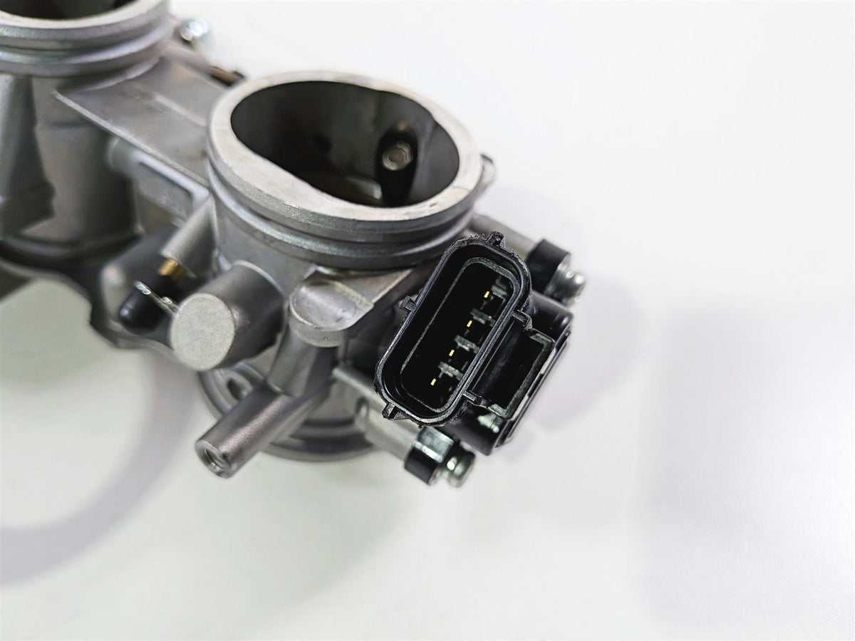 2024 Yamaha YZF R1 RN65 Mikuni Throttle Body Bodies B3L-13750-12-00 {{ shop.shopifyCountryName }} - Mototech271