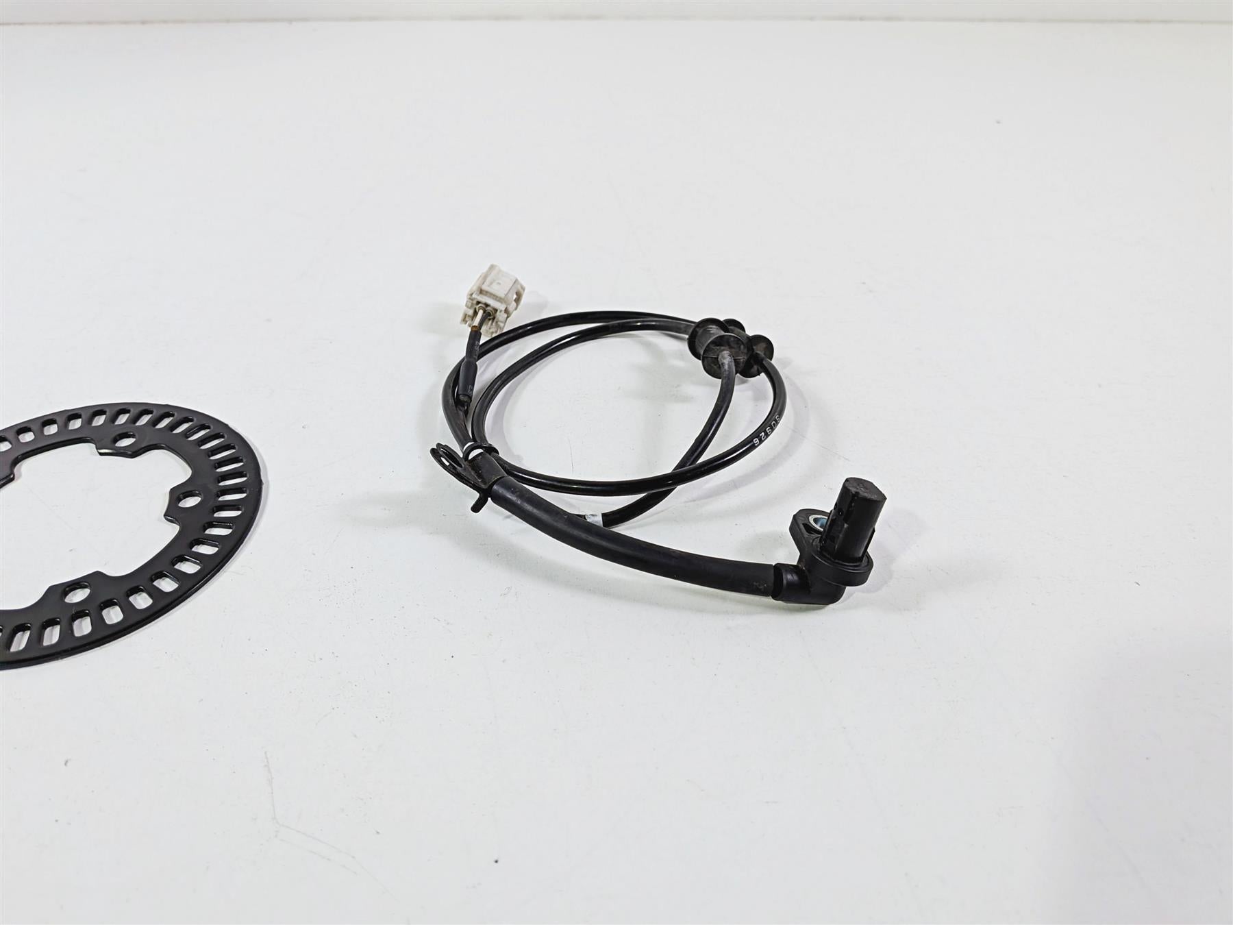 2024 Yamaha YZF R1 RN65 Front Abs Brake Wheel Speed Sensor 2CR-85970-01-00 {{ shop.shopifyCountryName }} - Mototech271
