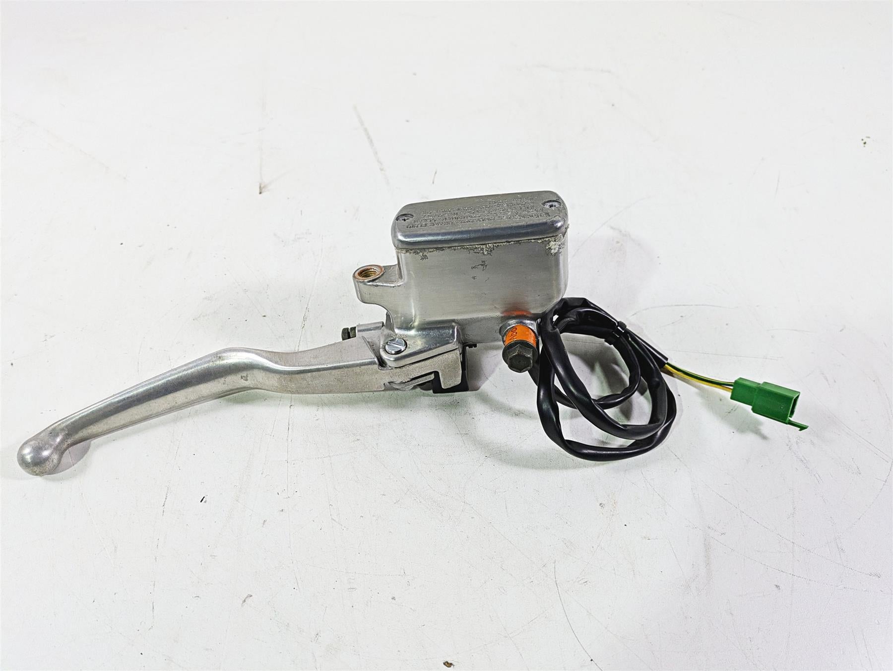 2008 Yamaha XVZ1300 Royal Star Front Brake Master Cylinder 5/8 4XY-W2587-10-00 {{ shop.shopifyCountryName }} - Mototech271