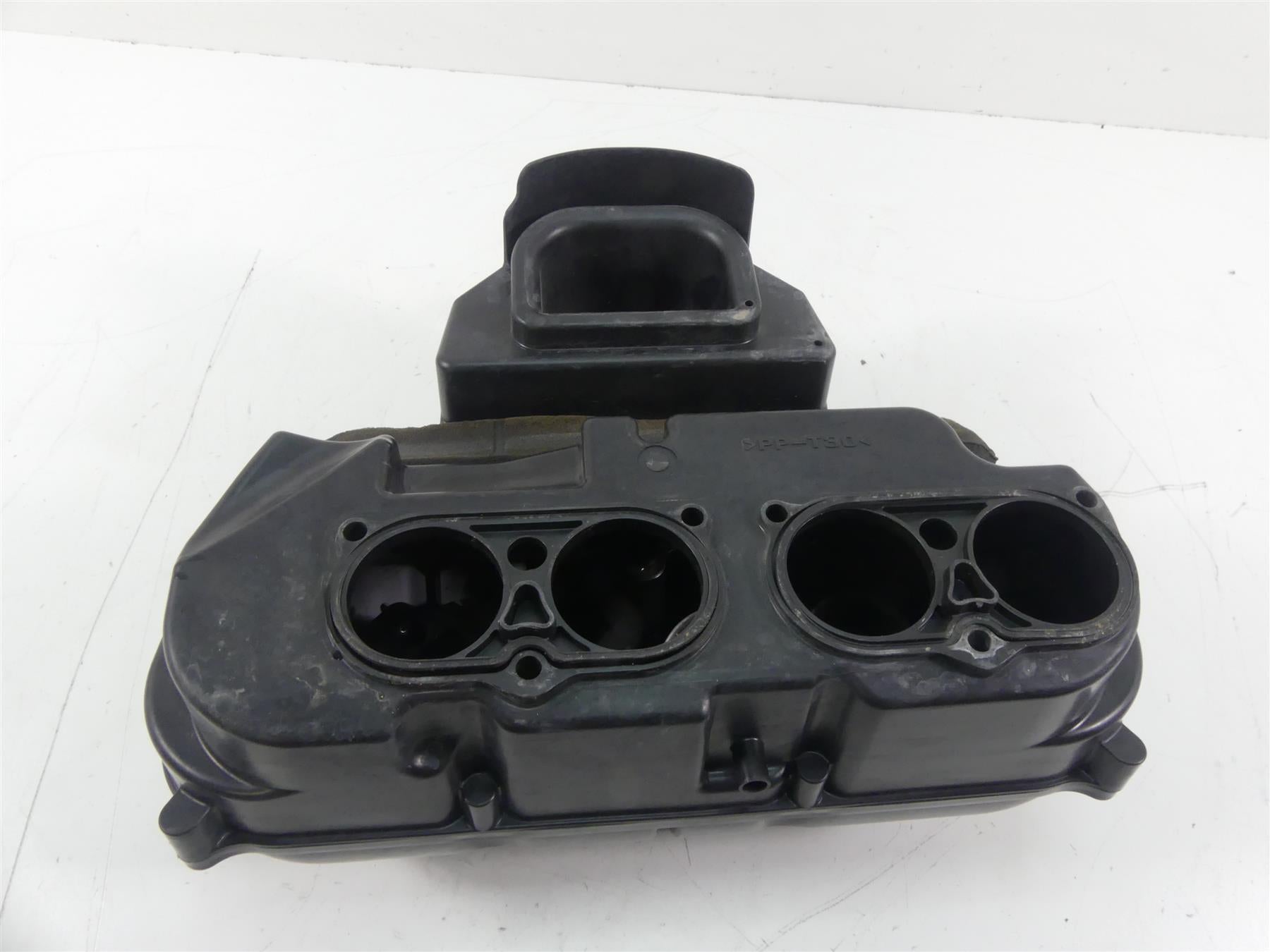 2007 Yamaha FZ1 Fazer Air Cleaner Breather Box & Velocity Stacks 2D1-14411-00-00 {{ shop.shopifyCountryName }} - Mototech271