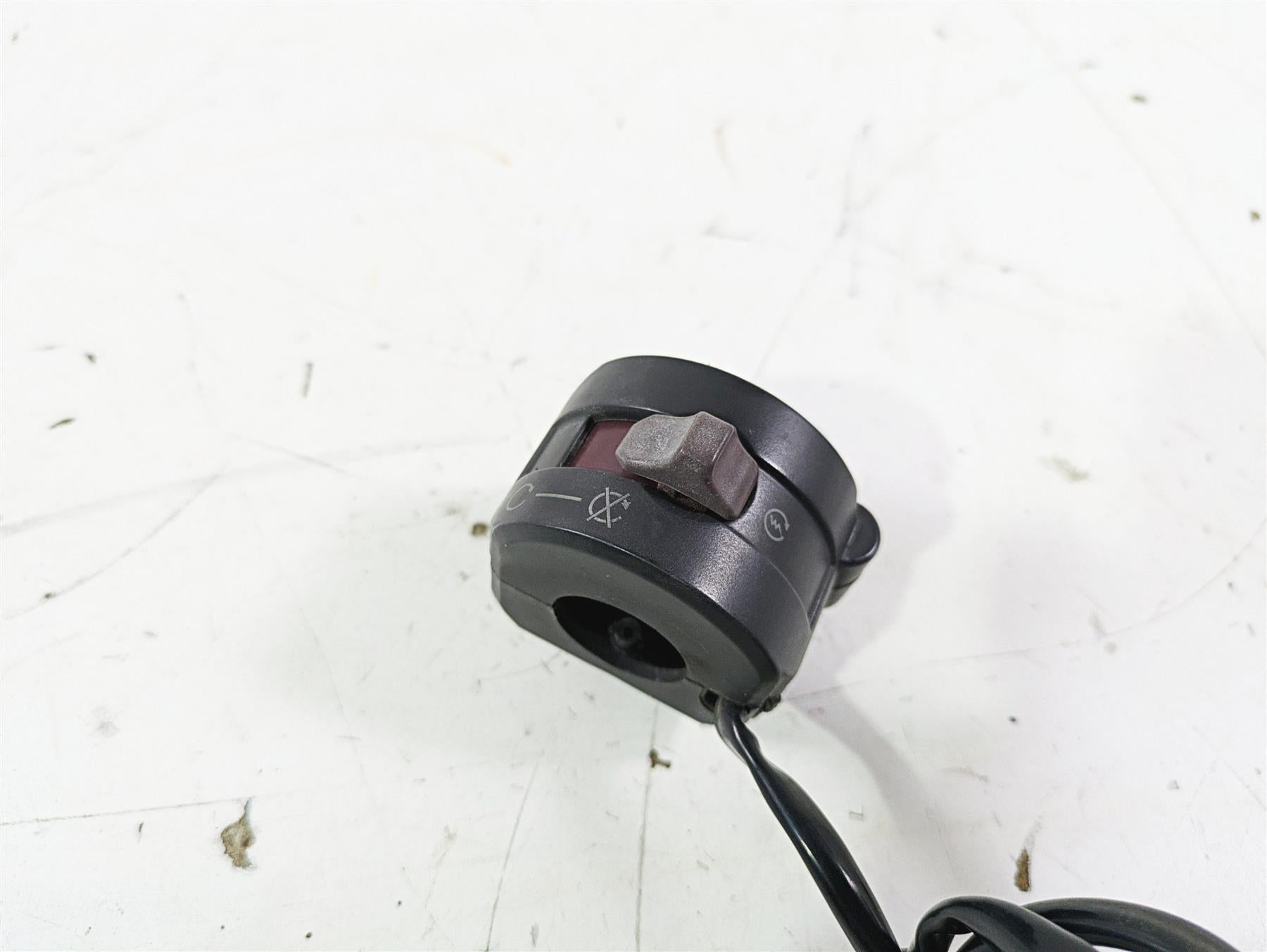 2015 Ducati Panigale 1299 S Right Hand Start Kill Control Switch 65010094I {{ shop.shopifyCountryName }} - Mototech271