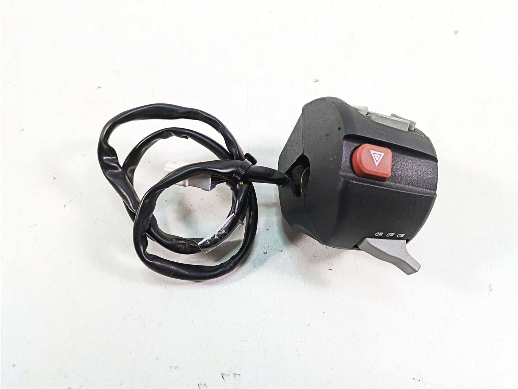 2018 KTM 1090 Adventure R Left Hand Turn Signal Control Switch 60311070100 {{ shop.shopifyCountryName }} - Mototech271