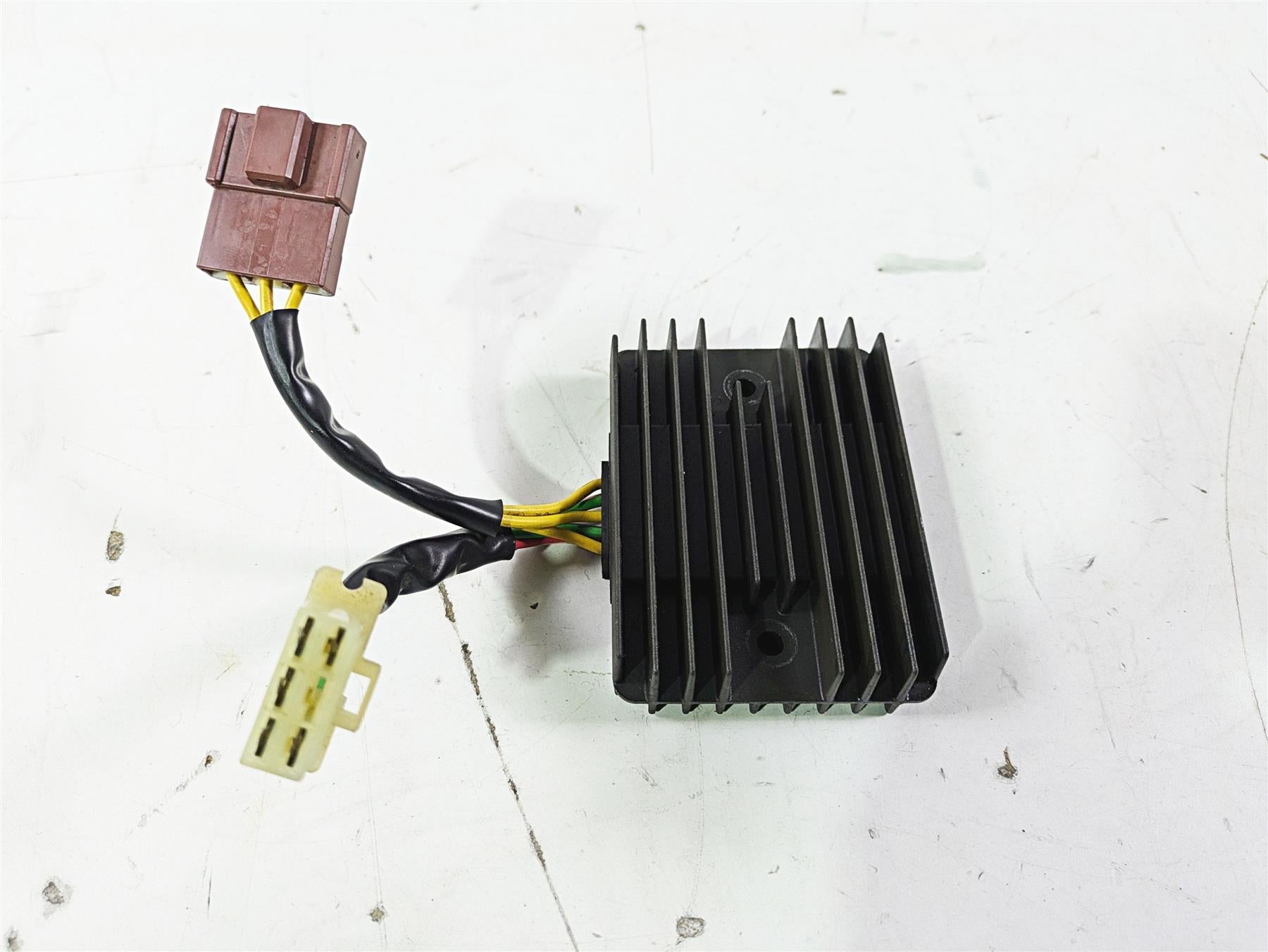 2008 Aprilia RSVR 1000 Factory Rectifier Voltage Regulator SH579GA AP8127144 {{ shop.shopifyCountryName }} - Mototech271