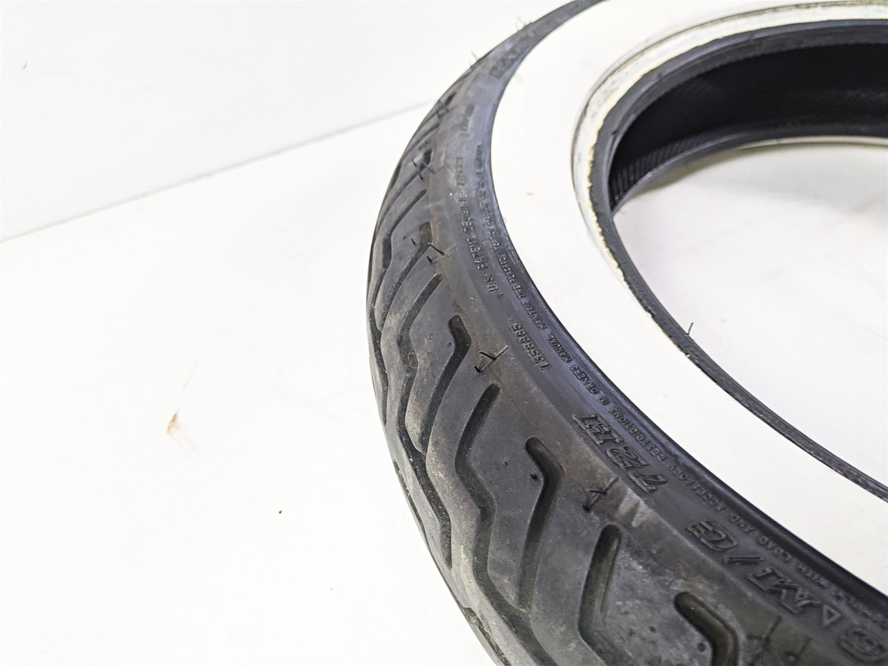 Used Motorcycle Front Tire Harley Dunlop D402F MT90B16 72H 43022-91A {{ shop.shopifyCountryName }} - Mototech271