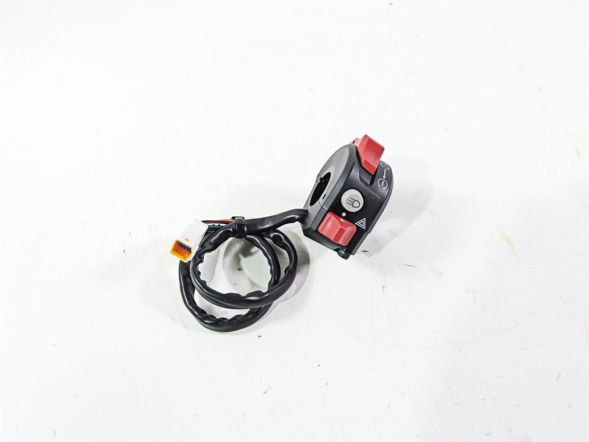 2023 Ducati Monster 937 SP Right Hand Start Kill Control Switch 65010283B {{ shop.shopifyCountryName }} - Mototech271