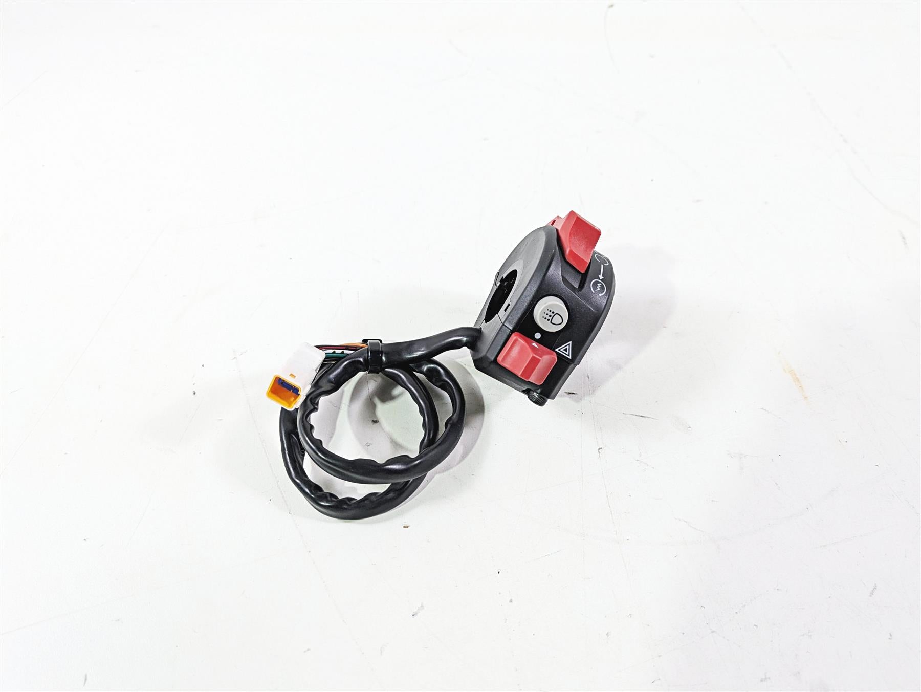 2023 Ducati Monster 937 SP Right Hand Start Kill Control Switch 65010283B {{ shop.shopifyCountryName }} - Mototech271
