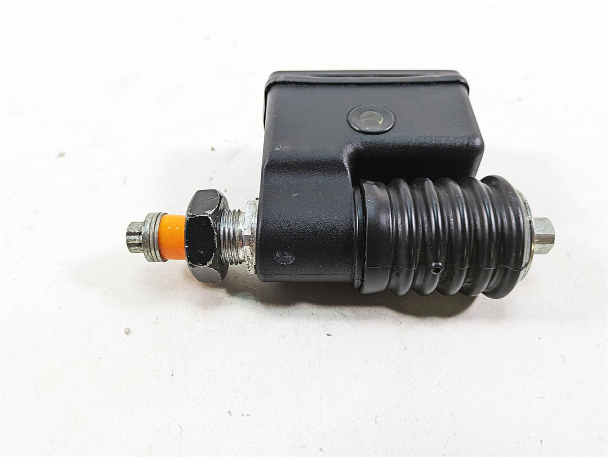 2005 Harley Dyna FXDL Low Rider Rear Brake Master Cylinder 42474-90C {{ shop.shopifyCountryName }} - Mototech271