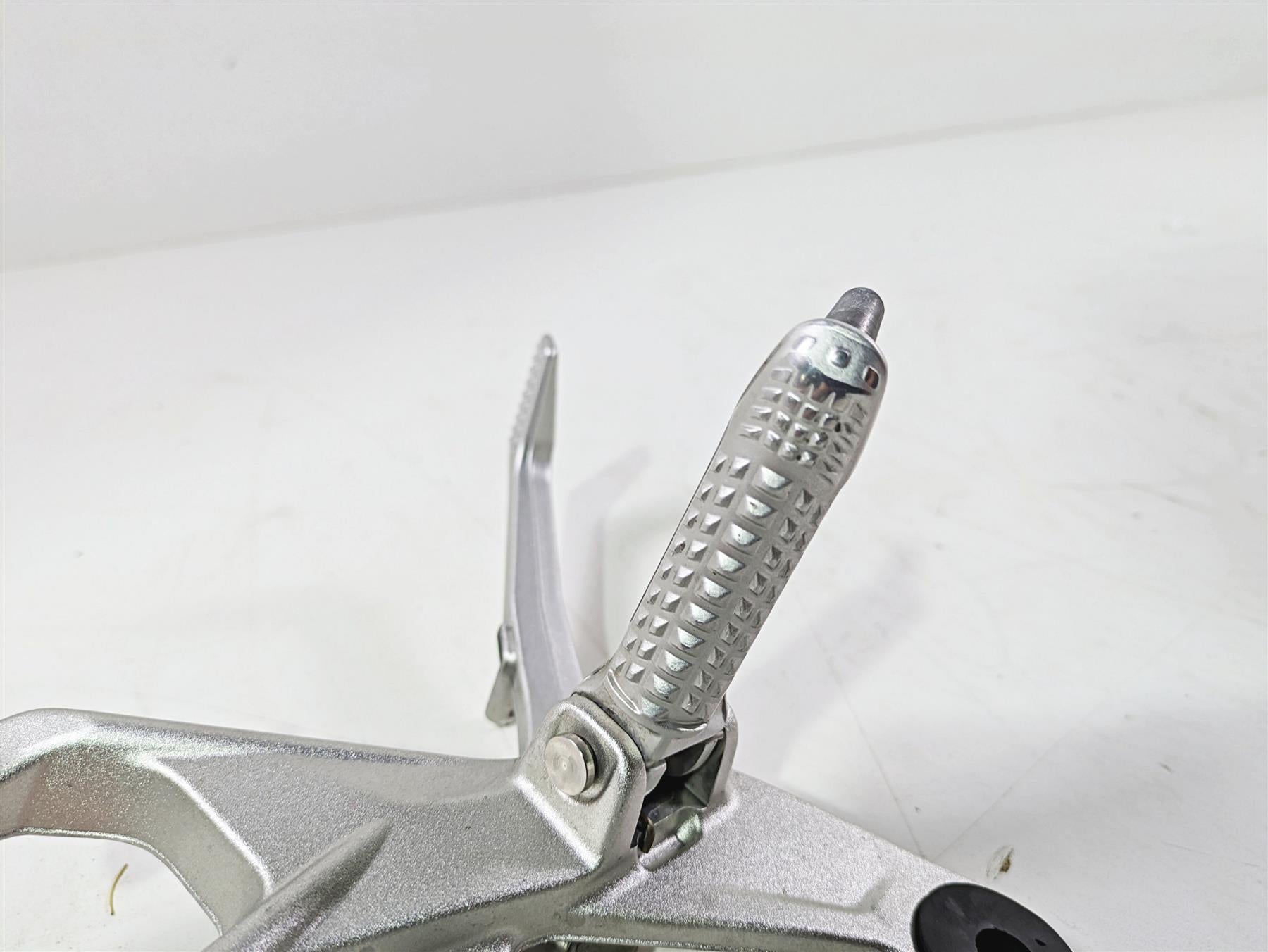 2016 BMW S1000RR K46 Right Foot Peg Set & Brake Pedal 46717728308 {{ shop.shopifyCountryName }} - Mototech271