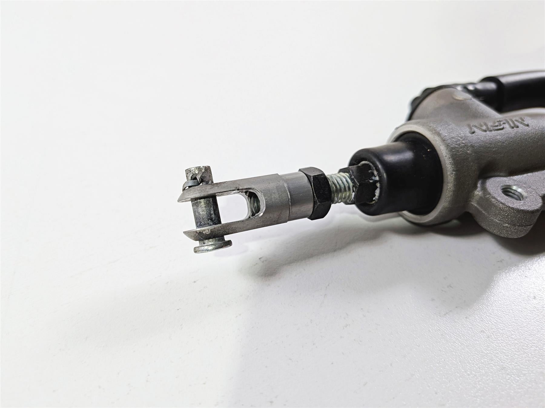 2016 Yamaha YZF R1 RN32 Rear Nissin Brake Master Cylinder 2CR-2583V-00-00 {{ shop.shopifyCountryName }} - Mototech271