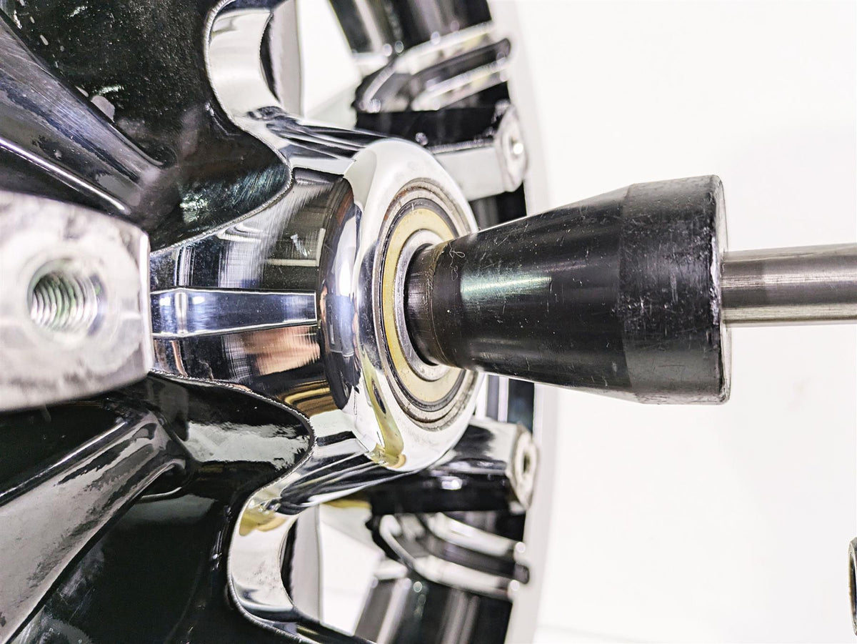 2015 Harley Touring FLHTKL E -Glide Low 17x3 Front Wheel Impeller 10Sp 43300386 {{ shop.shopifyCountryName }} - Mototech271
