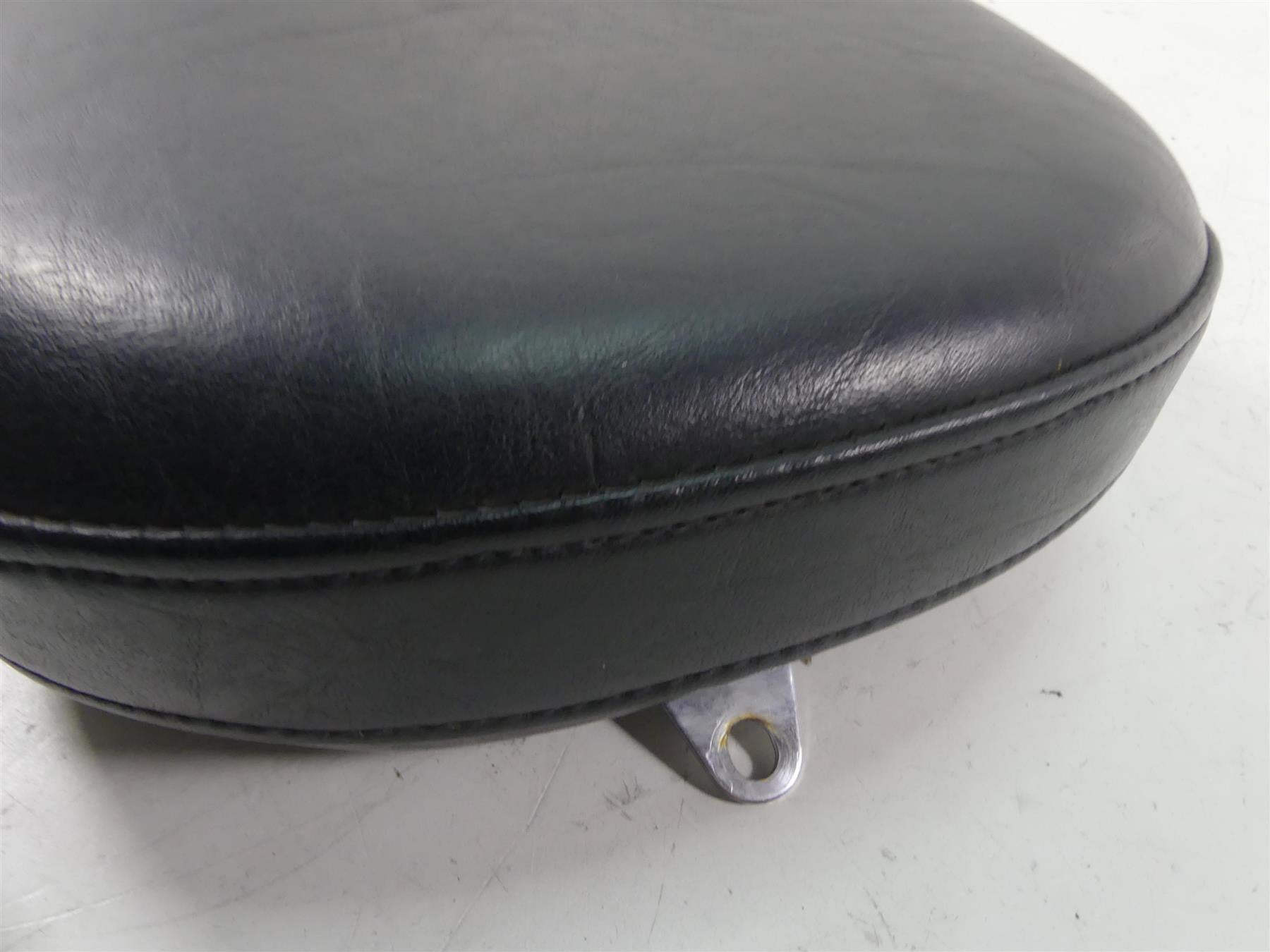 2001 Yamaha XV1600 Road Star Rear Passenger Pillion Seat Saddle 4WM-24750-00-00 {{ shop.shopifyCountryName }} - Mototech271