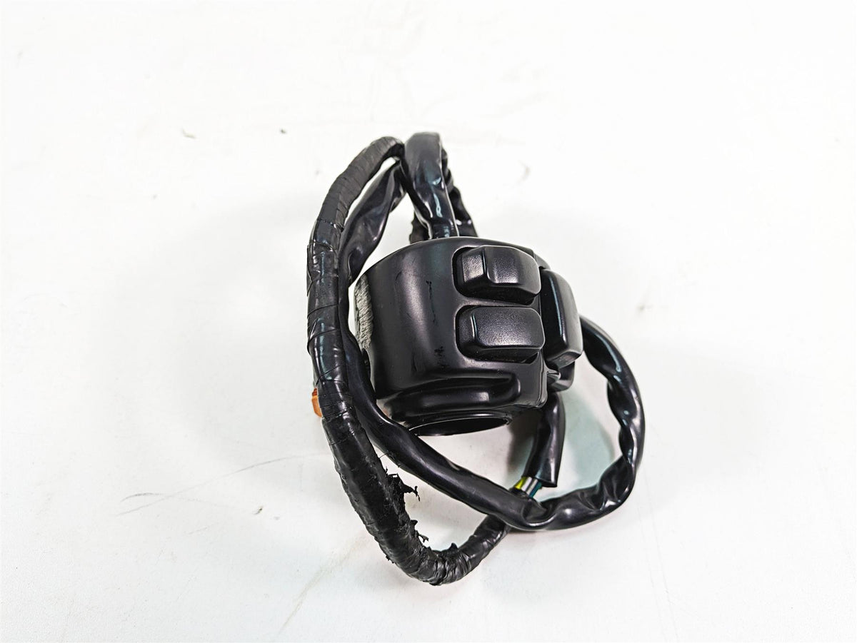 2006 Harley Touring FLHXI Street Glide Left Hand Control Switch - Read 71558-96A {{ shop.shopifyCountryName }} - Mototech271