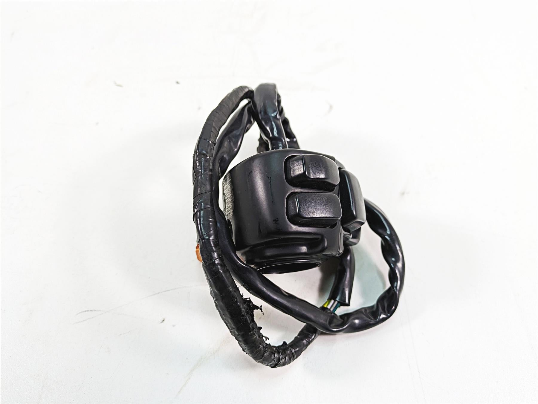 2006 Harley Touring FLHXI Street Glide Left Hand Control Switch - Read 71558-96A {{ shop.shopifyCountryName }} - Mototech271