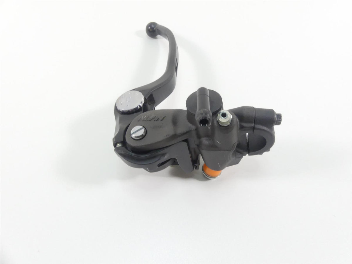 2022 Suzuki GSXR750 Front Nissin Radial Brake Master Cylinder 11/16 59600-47H00 {{ shop.shopifyCountryName }} - Mototech271