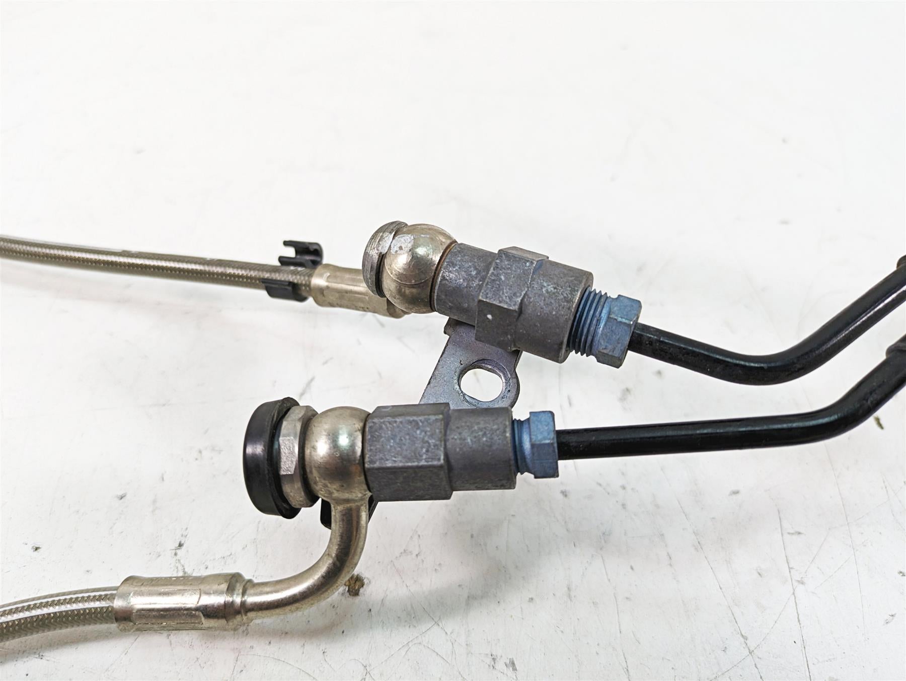 2007 BMW R1200RT K26 Front Abs Brake Line Hose Set 34327674996 {{ shop.shopifyCountryName }} - Mototech271