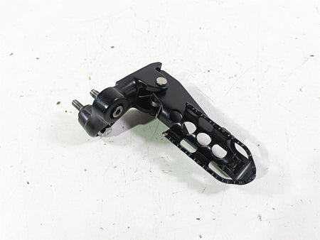 2020 Triumph Street Scrambler 900 Right Rider Footpeg Foot Peg T2081790 {{ shop.shopifyCountryName }} - Mototech271