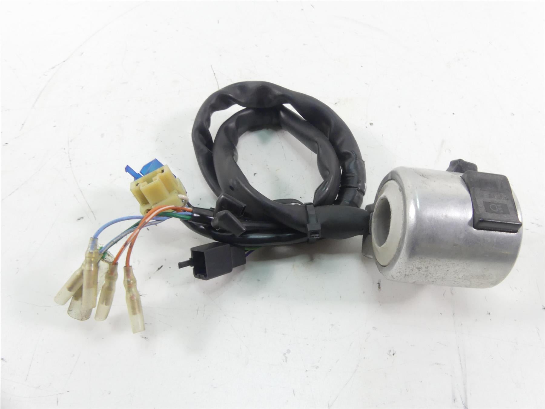 2003 Honda VTX1800 C Left Hand Turn Signal Control Switch 35020-MCH-000 {{ shop.shopifyCountryName }} - Mototech271