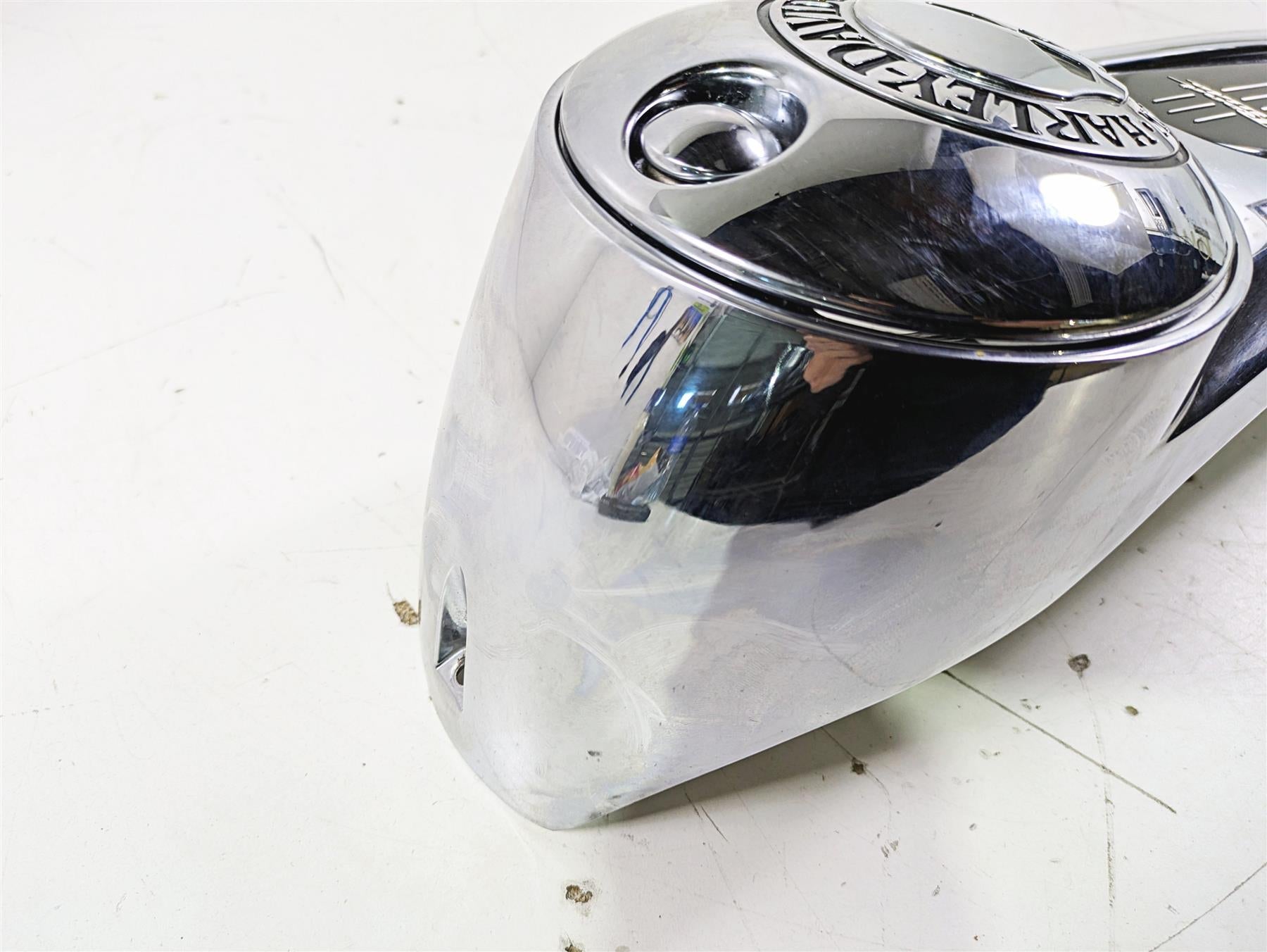 2016 Harley Touring FLTRX Road Glide Fuel Gas Petrol Tank Console 69214-08 {{ shop.shopifyCountryName }} - Mototech271