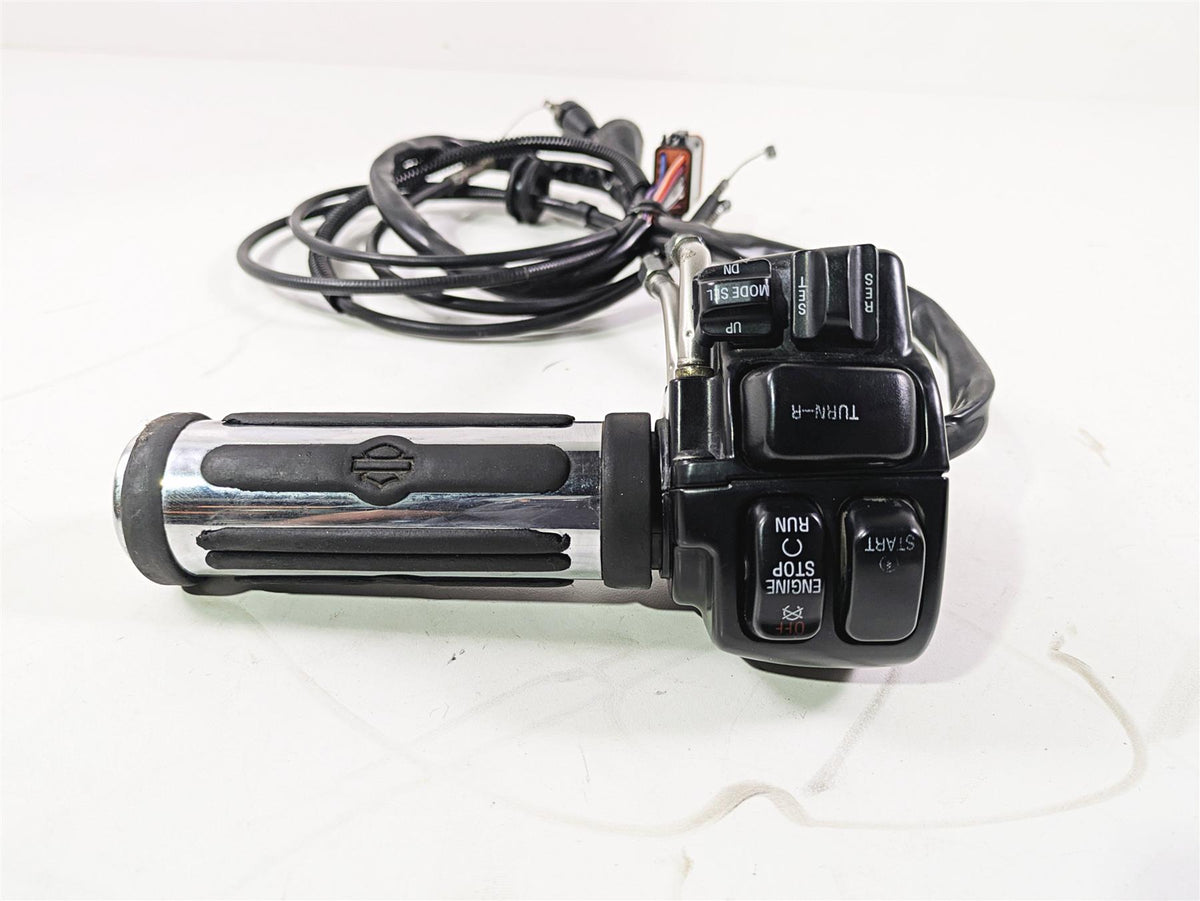 1999 Harley Touring FLHTCUI E-Glide Right Hand Control Switch Cruise 71684-06A {{ shop.shopifyCountryName }} - Mototech271